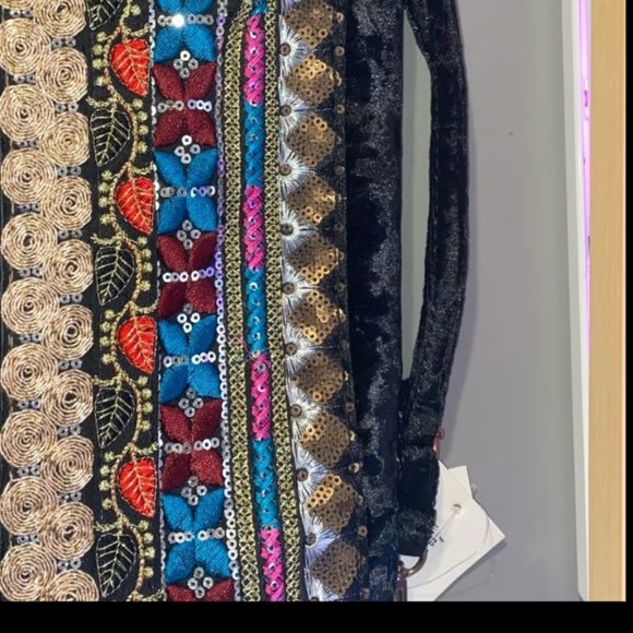 Elegant fashion purse, black velvet with colorful embroidered designs, bag - Picture 4 of 8